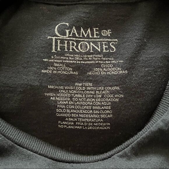 Game of thrones womens `I drink and I know things' small black tee shirt - Picture 6 of 6